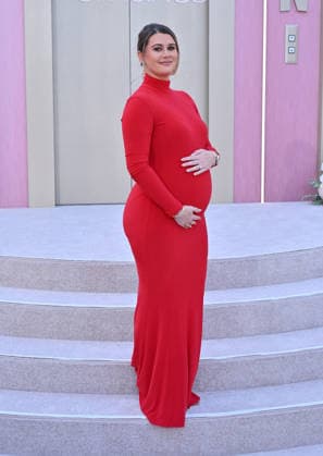 Netflix™s ˜Office Romance™ World Premiere Courtney Baxter arriving to the Netflix™s Office Romance world premiere held at The Egyptian Theatre on May 26, 2026 in Hollywood, CA. Hollywood The Egyptian Theatre California USA Copyright: xLISAxOConnorx xAFF-USA.comx
