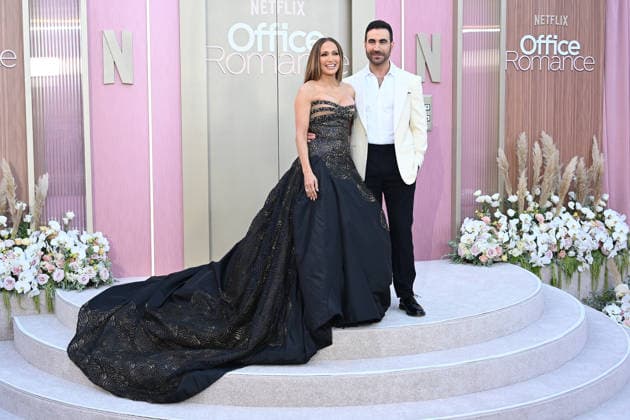 Premiere of Office Romance LOS ANGELES, CALIFORNIA - MAY 26:Jennifer Lopez and Brett Goldstein at the world premiere of Netflix s Office Romance at The Egyptian Theatre Hollywood on May 26, 2026 in Los Angeles, California. Credit: Michael Mattes AdMedia EDITORIAL USE ONLY  Copyright: xx AdMediax admphotostwo992471