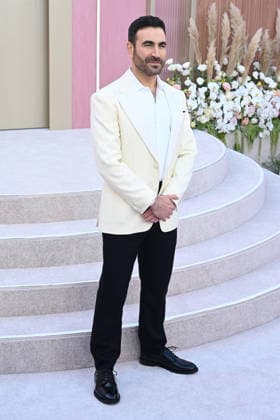 LOS ANGELES, CALIFORNIA - MAY 26:Brett Goldstein at the world premiere of Netflix s Office Romance at The Egyptian Theatre Hollywood on May 26, 2026 in Los Angeles, California. Copyright: xAdMediax xMediaPunchx