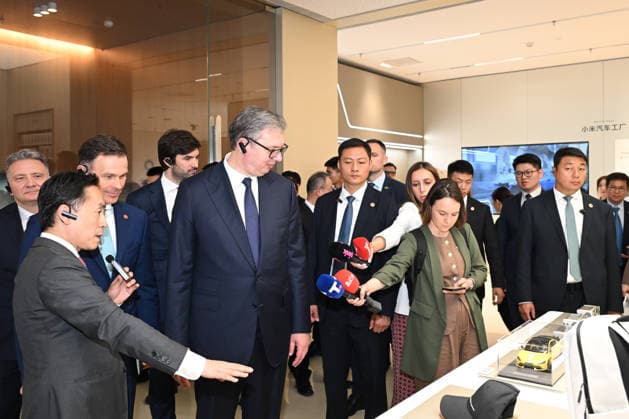 BEIJING, CHINA - MAY 26: Serbian President Aleksandar Vucic visits Xiaomi s auto factory on May 26, 2026 in Beijing, China. Vucic is on a state visit to China from May 24 to 28.  Copyright: xChinaxNewsxServicex 111644369116