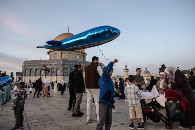 Muslims flock to Al-Aqsa Mosque in East Jerusalem for Eid al-Adha prayer JERUSALEM - MAY 27: Muslim worshippers flock to the Al-Aqsa Mosque, located in the Old City of East Jerusalem, to perform the Eid al-Adha (Feast of Sacrifice) prayer on May 27, 2026. Mostafa Alkharouf Anadolu Jerusalem Israel. Editorial use only. Please get in touch for any other usage.  Copyright: x2026xAnadoluxMostafaxAlkharoufx