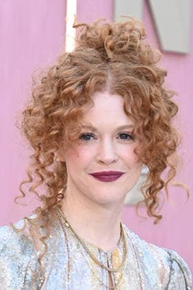 Premiere mondiale de la serie Office Romance a Los Angeles LOS ANGELES, CALIFORNIA MAY 26 Mary Wiseman at the world premiere of Netflix s Office Romance at The Egyptian Theatre Hollywood on May 26, 2026 in Los Angeles, California Credit Michael Mattes AdMedia 456806 2026 05 26 Los Angeles Etats Unis  Copyright: xAdMediax STAR_456806_015