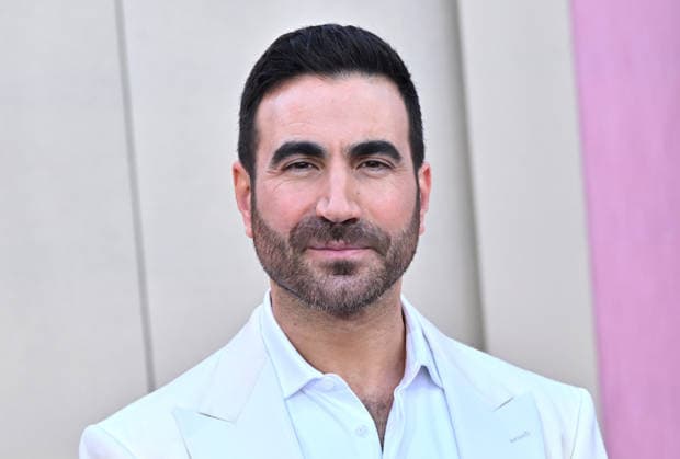 Netflix™s ˜Office Romance™ World Premiere Brett Goldstein arriving to the Netflix™s Office Romance world premiere held at The Egyptian Theatre on May 26, 2026 in Hollywood, CA. Hollywood The Egyptian Theatre California USA Copyright: xLISAxOConnorx xAFF-USA.comx