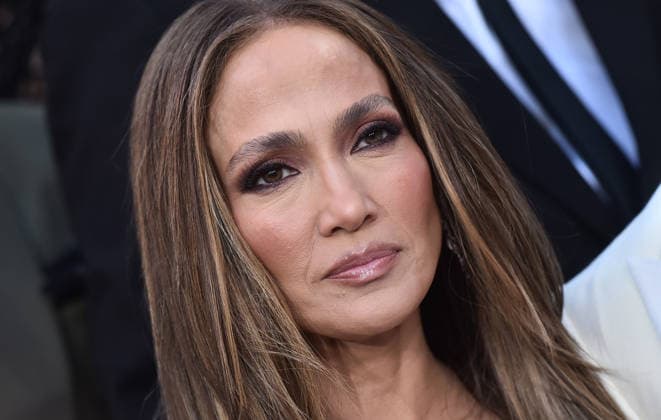 Netflix™s ˜Office Romance™ World Premiere Jennifer Lopez arriving to the Netflix™s Office Romance world premiere held at The Egyptian Theatre on May 26, 2026 in Hollywood, CA. Hollywood The Egyptian Theatre California USA Copyright: xLISAxOConnorx xAFF-USA.comx