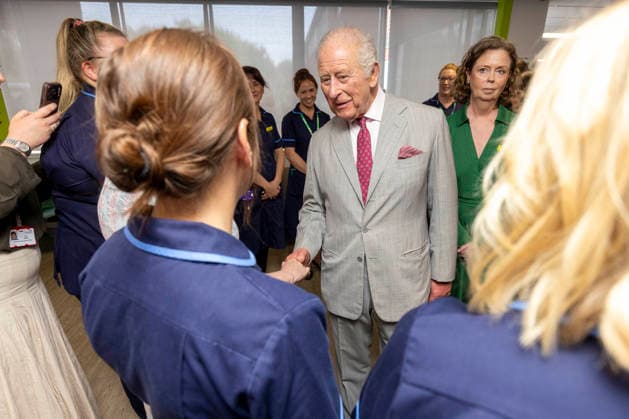 . 26 05 2026. York, United Kingdom. King Charles III during a visit to the Sir Robert Ogden Macmillan Cancer Centre in York, United Kingdom  xPoolx xi-Imagesx IIM-26792-0020