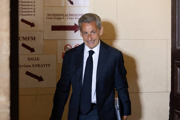 Last day of the Libyan financing appeal trial - Paris French former president Nicolas Sarkozy arrives on the last day of his appeal trial over charges he had sought Libyan financing for his 2007 election, at the Palais de Justice courthouse in Paris on May 27, 2026. Photo by Raphael Lafargue ABACAPRESS.COM Paris France  Copyright: xLafarguexRaphael ABACAx