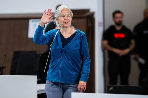 27.05.2026 - Urteilsverkündung beim Prozess gegen Daniela Klette: Der mutmaßlichen RAF-Terroristin wird versuchter Mord und die Beteiligung an bewaffneten Raubüberfällen vorgeworfen, die in einer umgebauten Reithalle vor dem Landgericht Verden (Aller) in Niedersachsen verhandelt wird. Die Staatsanwaltschaft fordert 15 Jahre Haft. , *** 27 05 2026 Verdict announced at the trial of Daniela Klette The alleged RAF terrorist is accused of attempted murder and involvement in armed robberies, which is being tried in a converted riding arena at the Verden Aller Regional Court in Lower Saxony The public prosecutors office is demanding 15 years in prison ,