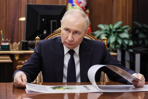 RUSSIA, MOSCOW - MAY 27, 2026: Russia s President Vladimir Putin meets with Russia s Deputy Prime Minister Dmitry Patrushev at Moscow s Kremlin Moscow Russia  - ZUMAt113 20260527_zaa_t113_208 Copyright: xVyacheslavxProkofyevx