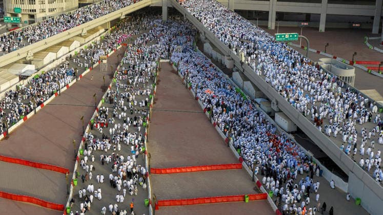 Muslim pilgrims perform stoning ritual during Hajj in Mina Muslim pilgrims walk on the first day of the symbolic stoning ritual during the annual Hajj pilgrimage in Mina, Saudi Arabia, on May 27, 2026. The ritual, known as the stoning of the devil, is one of the main rites of Hajj and is performed during Eid al-Adha. Photo by SPA Saudi Pess Agency APA Images Mecca Mecca Saudi Arabia 270526_Saudi_Arabia_SPA_1_00(18) Copyright: xSPAxSaudixPessxAgencyxSaudixPressxAgencyx xapaimagesx
