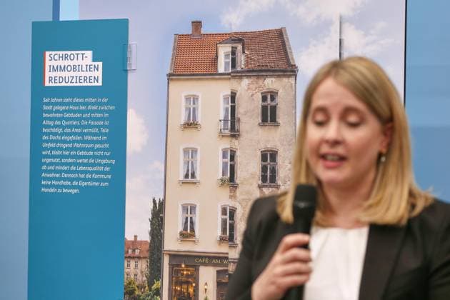 Berlin, Deutschland, 27.05.2026: Baumnisterium: Pressestatement zur Modernisierung des Städtebau- und Raumordnungsrechts: Bundesministerin für Wohnen, Stadtentwicklung und Bauwesen Verena Hubertz (SPD) *** Berlin, Germany, 27 05 2026 Baumnisterium Press statement on the modernization of urban development and spatial planning law Federal Minister of Housing, Urban Development and Building Verena Hubertz SPD Copyright: xdtsxNachrichtenagenturx dts_120856