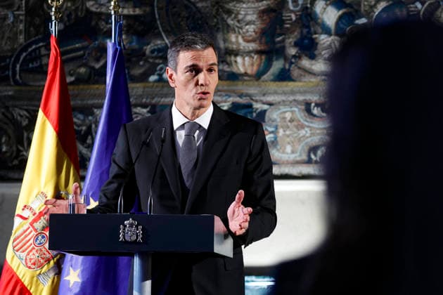 May 27, 2026, Rome, ITALY: Spain s Prime Minister, Pedro Sanchez, attends a press conference held at the Spanish Embassy to the Holy See, Rome, Italy, 27 May 2026. ANSA FABIO FRUSTACI. Rome ITALY  - ZUMAa110 20260527_zaf_a110_007 Copyright: xFabioxFrustacix