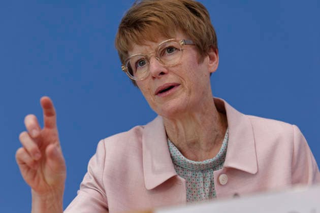 Wirtschaftsweise stellen Frühjahrsgutachten vor 2026-05-27 Deutschland, Berlin Bundespressekonferenz: Der Sachverständigenrat zur Begutachtung der gesamtwirtschaftlichen Entwicklung präsentiert sein Frühjahrsgutachten 2026. Im Bild Prof. Dr. Veronika Grimm. *** Economists present their Spring Report 2026 05 27 Germany, Berlin Federal Press Conference The German Council of Economic Experts presents its Spring Report 2026 In the picture Prof Dr Veronika Grimm