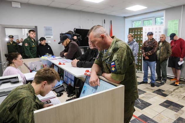 RUSSIA, MOSCOW REGION - MAY 27, 2026: Men are seen at the Moscow Region s recruitment center for contract military service in Balashikha, east of Moscow. Sergei Karpukhin TASS  93094341