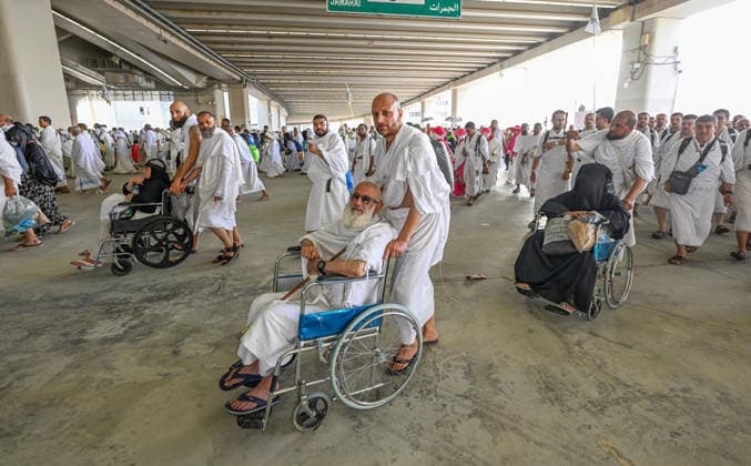 Muslim pilgrims perform stoning ritual during Hajj pilgrimage in Mina Muslim pilgrims make their way to cast their stones at a pillar symbolising Satan, during the annual hajj pilgrimage in Mina, Saudi Arabia, May 27, 2026. Photo by SPA Saudi Pess Agency APA Images Mecca Mecca Saudi Arabia 270526_Saudi_Arabia_SPA_3_00(9) Copyright: xSPAxSaudixPessxAgencyxSaudixPressxAgencyx xapaimagesx