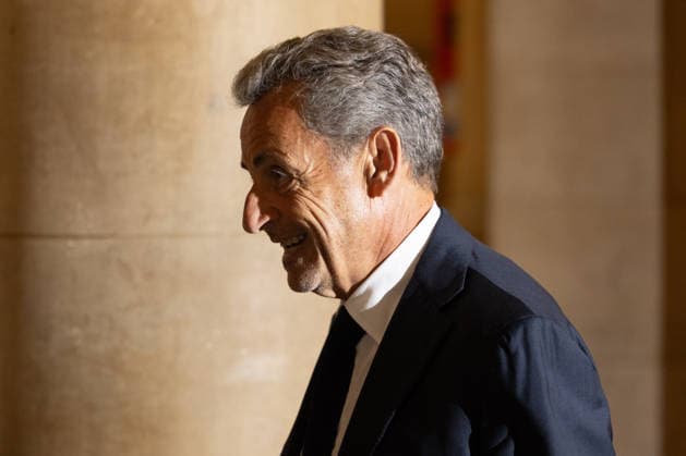 Last day of the Libyan financing appeal trial - Paris French former president Nicolas Sarkozy comes back from a lunch break on the last day of his appeal trial over charges he had sought Libyan financing for his 2007 election, at the Palais de Justice courthouse in Paris on May 27, 2026. Photo by Raphael Lafargue ABACAPRESS.COM Paris France  Copyright: xLafarguexRaphael ABACAx