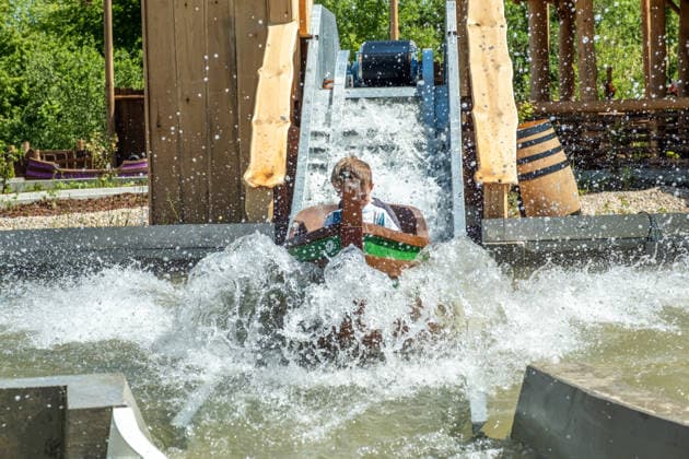 Eröffnung des neuen Themenbereichs Idefix Abenteuerland im Freizeitpark Belantis bei Leipzig. Der familienorientierte Erlebnisbereich rund um die bekannten Asterix-Figuren ist Teil der geplanten Weiterentwicklung des Parks zum zukünftigen Asterix-Park Deutschland. Eröffnung Idefix Abenteuerland *** Opening of the new Idefix Adventureland themed area at the Belantis theme park near Leipzig The family-oriented adventure area based around the well-known Asterix characters is part of the planned further development of the park into the future Asterix Park Germany Opening of Idefix Adventureland