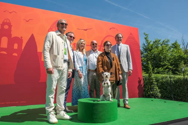 Eröffnung des neuen Themenbereichs Idefix Abenteuerland im Freizeitpark Belantis bei Leipzig. Der familienorientierte Erlebnisbereich rund um die bekannten Asterix-Figuren ist Teil der geplanten Weiterentwicklung des Parks zum zukünftigen Asterix-Park Deutschland. Eröffnung Idefix Abenteuerland *** Opening of the new Idefix Adventureland themed area at the Belantis theme park near Leipzig The family-oriented adventure area based around the well-known Asterix characters is part of the planned further development of the park into the future Asterix Park Germany Opening of Idefix Adventureland