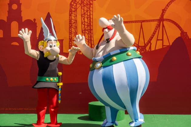 Eröffnung des neuen Themenbereichs Idefix Abenteuerland im Freizeitpark Belantis bei Leipzig. Der familienorientierte Erlebnisbereich rund um die bekannten Asterix-Figuren ist Teil der geplanten Weiterentwicklung des Parks zum zukünftigen Asterix-Park Deutschland. Eröffnung Idefix Abenteuerland *** Opening of the new Idefix Adventureland themed area at the Belantis theme park near Leipzig The family-oriented adventure area based around the well-known Asterix characters is part of the planned further development of the park into the future Asterix Park Germany Opening of Idefix Adventureland