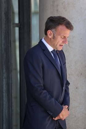 Paris, France le 27 mai 2026 - Le President de la Republique Emmanuel Macron recoit M. Milojko Spajic, Premier ministre du Montenegro au Palais de l Elysee - The President of the Republic Emmanuel Macron receives Mr. Milojko Spajic, Prime Minister of Montenegro at the Elysee Palace  Copyright: xSebastienxTOUBONx