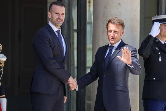 Paris, France le 27 mai 2026 - Le President de la Republique Emmanuel Macron recoit M. Milojko Spajic, Premier ministre du Montenegro au Palais de l Elysee - The President of the Republic Emmanuel Macron receives Mr. Milojko Spajic, Prime Minister of Montenegro at the Elysee Palace  Copyright: xSebastienxTOUBONx