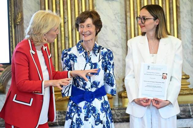 Princess Astrid presents the 2026 F.M.R.E. scientific awards BRUSSELS, BELGIUM - MAY 27 : Princess Astrid, Honorary President of the Queen Elisabeth Medical Foundation (F.M.R.E.), attends an academic session of the foundation at the Royal Palace and officially presents the F.M.R.E. 2026 scientific awards to the winners: 2) Vicomtesse Valine de Spoelberch Prize : (not present) Prof. Dr. De Schepper Sebastiaan (UAntwerpen), on May 27, 2026 in Brussels, Belgium, 27 05 2026 Brussels Belgium  Copyright: xDidierxLebrunx