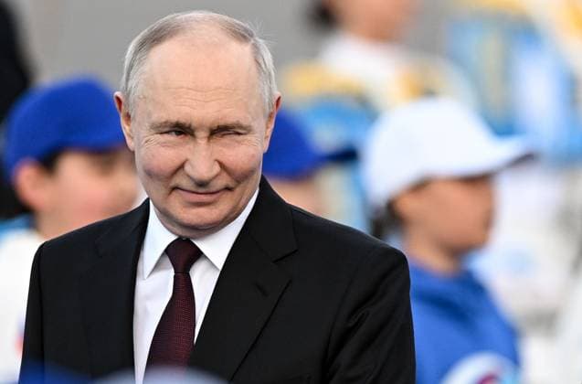 Kazakhstan Russia 9174620 27.05.2026 Russian President Vladimir Putin attends a welcome ceremony upon arrival at Nursultan Nazarbayev International Airport in Astana, Kazakhstan. Sergey Bobylev Sputnik Astana Kazakhstan  Copyright: xSergeyxBobylevx