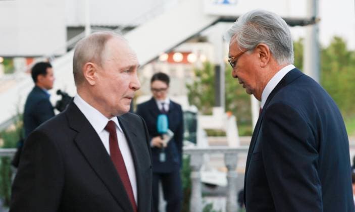 Kazakhstan Russia 9174634 27.05.2026 Russian President Vladimir Putin and Kazakh President Kassym-Jomart Tokayev attend a welcome ceremony upon Putin s arrival at Nursultan Nazarbayev International Airport in Astana, Kazakhstan. Alexander Shcherbak Sputnik Astana Kazakhstan  Copyright: xAlexanderxShcherbakx