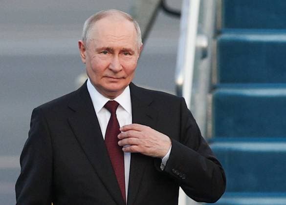 Kazakhstan Russia 9174638 27.05.2026 Russian President Vladimir Putin attends a welcome ceremony upon arrival at Nursultan Nazarbayev International Airport in Astana, Kazakhstan. Sergey Bobylev Sputnik Astana Kazakhstan  Copyright: xSergeyxBobylevx