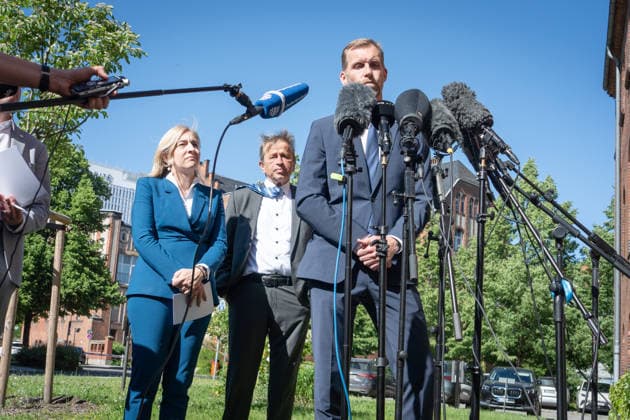 Bundesgesundheitsministerin, Nina Warken, Vorstandsvorsitzender, Charité, Heyo K. Kroemer Berlin, Pressestatement, Bundesgesundheitsministerin, Nina Warken, Vorstandsvorsitzender, Charité, Heyo K. Kroemer, Charité, Campus Mitte Berlin Berlin GER *** Federal Minister of Health, Nina Warken, Chairman of the Board, Charité, Heyo K Kroemer Berlin, Press statement, Federal Minister of Health, Nina Warken, Chairman of the Board, Charité, Heyo K Kroemer, Charité, Campus Mitte Berlin Berlin GER