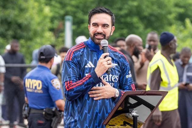 May 27, 2026, New York, New York, USA: Mayor Zohran Mamdani delivers remarks during Eid Al-Adha holiday prayers at The Yancy Track & Field in New York, NY on May 27, 2026. Hundreds of men, women and children attended wearing clean, colorful and expensive traditional clothes. Eid al-Adha translates from Arabic to Festival of Sacrifice is one of the most important holidays in the Islamic calendar. It honors the Prophet Ibrahim s (Abraham s in Judaism) absolute obedience to God, commemorating his willingness to sacrifice his son as an act of submission before God provided a ram to sacrifice instead. New York USA - ZUMAr339 20260527_znp_r339_053 Copyright: xLevxRadinx
