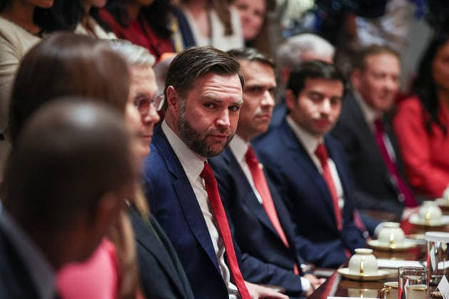 DC: President Trump Holds Cabinet Meeting Vice President JD Vance, Todd Blanche, Acting Attorney General, and Keith Sonderling, Acting Secretary of Labor , participate in a Cabinet meeting with U.S. President Donald Trump in the Cabinet Room of the White House on May 27, 2026 in Washington, D.C. Trump is holding the meeting with members of his Cabinet as a the U.S. and Iran creep closer to a deal. (Photo by Samuel Corum Pool ABACAPRESS.COM) Washington DC United States  Copyright: xPool ABACAx