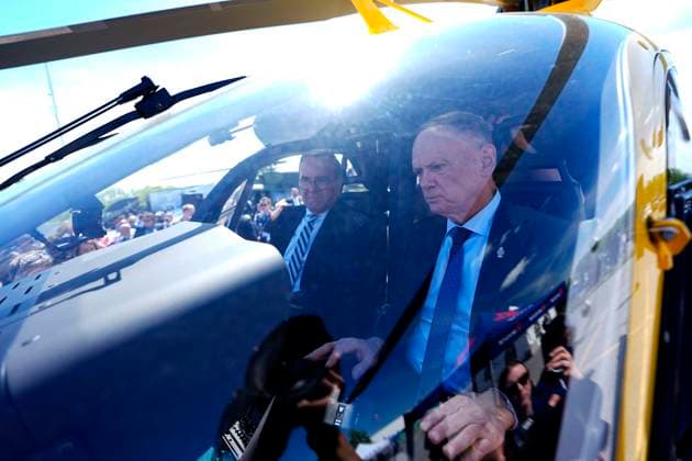 May 27, 2026, Ottawa, On, CANADA: Canada s Minister of National Defence David McGuinty, right, and German s Minister of Defence Boris Pistorius, left, seat in the cockpit of a CT-153 Juno (Airbus H135) helicopter, at the Canadian Association of Defence and Security Industries annual defence industry trade show CANSEC, in Ottawa, on Wednesday, May 27, 2026. Ottawa CANADA  - ZUMAc35_ 20260527_zaf_c35_077 Copyright: xJustinxTangx