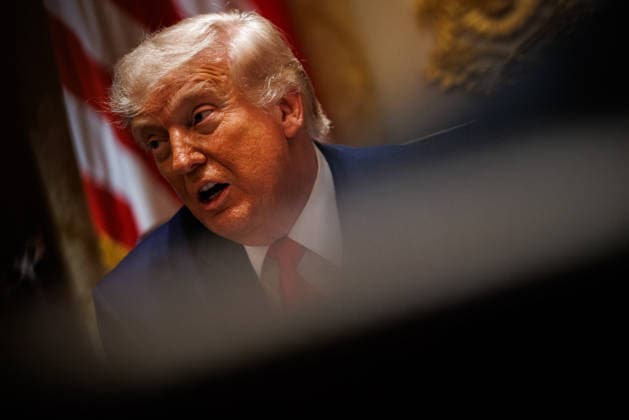 DC: President Trump Holds Cabinet Meeting U.S. President Donald Trump holds a Cabinet meeting in the Cabinet Room of the White House on May 27, 2026 in Washington, D.C. Trump is holding the meeting with members of his Cabinet as a the U.S. and Iran creep closer to a deal. (Photo by Samuel Corum Pool ABACAPRESS.COM) Washington DC United States  Copyright: xPool ABACAx