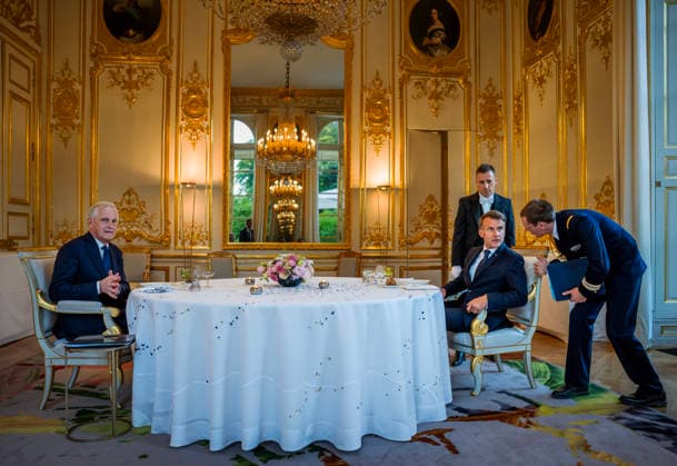 Store moter Frankrikes president Emmanuel Macron i Paris. Paris, Frankrike 20260527. Statsminister Jonas Gahr Store moter Frankrikes president Emmanuel Macron i ElysÃ e-palasset i Paris onsdag kveld. I et rom i palasset spiste de middag sammen. Foto: Ole Berg-Rusten NTB Paris Frankrike WVNSBaOxXZk EDITORIAL USE ONLY Ref:_POLWVNSBaOxXZk.jpg *** French President Emmanuel Macron in Paris Paris, France 20260527 Prime Minister Jonas Gahr Store fashions French President Emmanuel Macron in the Elysée Palace in Paris on Wednesday evening In a room in the palace they had dinner together Photo Ole Berg Rusten NTB Paris France WVNSBaOxXZk EDITORIAL USE ONLY Ref POLWVNSBaOxXZk jpg  Copyright: xOlexBerg-Rustenx xNTBx