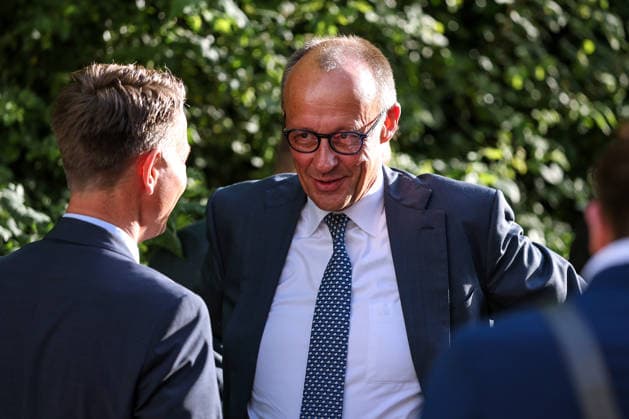 27.05.2026, Politik, Bundeskanzler Friedrich Merz (CDU) zu Gast als Festredner beim Festakt in der Schützenhalle Hüsten bei Arnsberg. 80 Jahre Neheim-Hüstener Programm. Nordrhein-Westfalen Deutschland *** 27 05 2026, Politics, Federal Chancellor Friedrich Merz CDU as guest speaker at the ceremony in the Schützenhalle Hüsten near Arnsberg 80 years of Neheim Hüstener program North Rhine-Westphalia Germany
