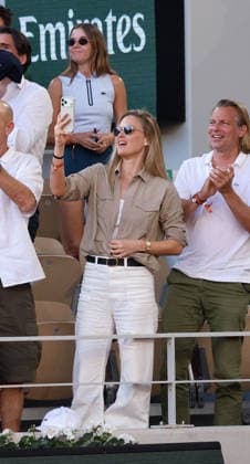 Israeli super model Bar Refaeli attends Novak Djokovic VS Valentin Royer Celebrities attend Roland Garros French open day 3 Israeli super model Bar Refaeli attends Novak Djokovic VS Valentin Royer Paris ,May 27 TH 2026  Copyright: xDavidxKerx
