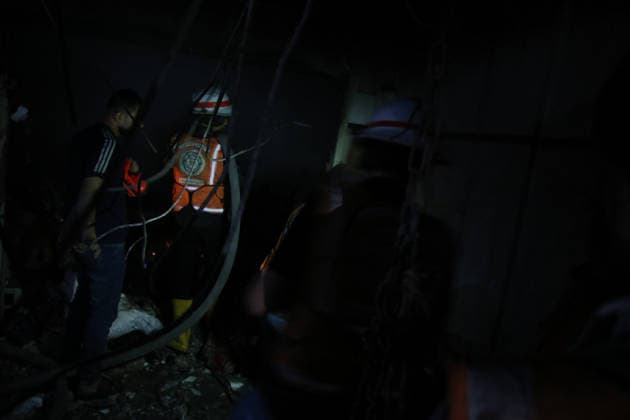 Israeli airstrike in Gaza kills 7 Palestinians GAZA CITY, GAZA, PALESTINE - MAY 27: Palestinian search and rescue teams, firefighters and medical crews are dispatched to the area following the Israeli attack on Omar Mukhtar Street which killed 7 Palestinians and injured 18 in Gaza City, Gaza, Palestine on May 27, 2026. Anas Zeyad Fteha Anadolu Gaza City Gaza. Editorial use only. Please get in touch for any other usage.  Copyright: x2026xAnadoluxAnasxZeyadxFtehax