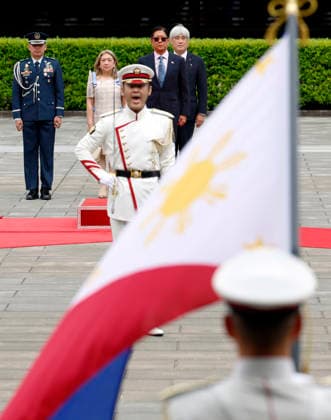 May 27, 2026, Tokyo, Japan: Philippine President Ferdinand Marcos Jr. (2-R) inspects a guard of honour at the Imperial Palace in Tokyo, Japan, 27 May 2026. Philippine President Ferdinand Marcos Jr. is currently on a state visit to Japan from 26 to 29 May 2026. Tokyo Japan - ZUMAz114 20260527_zih_z114_059 Copyright: xPOOLx