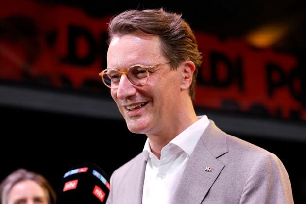 NRW-Ministerpräsident Hendrik Wüst (CDU) bei der Premiere der Netflix-Doku Poldi im RheinEnergieStadion. Köln, 27.05.2026 NRW Deutschland *** NRW Minister President Hendrik Wüst CDU at the premiere of the Netflix documentary Poldi in the RheinEnergieStadion Cologne, 27 05 2026 NRW Germany Copyright: xChristophxHardtx