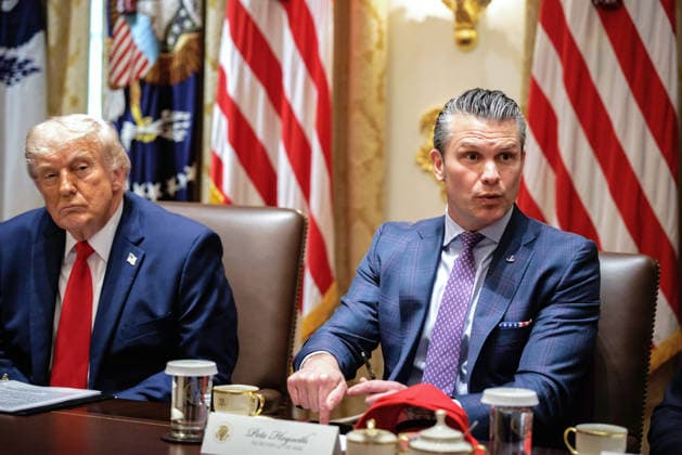 May 27, 2026, Washington, District Of Columbia, USA: United States Secretary of War Pete Hegseth speaks alongside US President Donald J Trump during a Cabinet meeting in the Cabinet Room of the White House in Washington, DC, USA, on May 27, 2026. Trump is holding the meeting with members of his Cabinet as a the US and Iran creep closer to a deal Washington USA - ZUMAs152 20260527_faa_s152_046 Copyright: xSamuelxCorumx-xPoolxviaxCNPx
