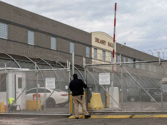 May 27, 2026, Newark, New Jersey, USA: A guard closes one of the gates to the Delaney Hall ICE detention center. Inside the facility detainees continue a hunger and labor strike over inhumane conditions and due process violations. For the past few days, clashes have taken place between ICE agents and those protesting detainee transfers and the conditions inside. Newark USA - ZUMAd155 20260527_znp_d155_003 Copyright: xSuexDorfmanx
