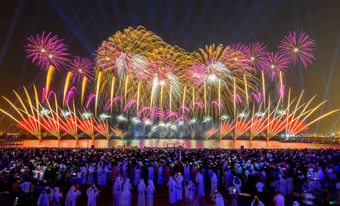 May 27, 2026, Doha, Qatar: Fireworks seen displayed during Eid al-Adha celebrations marking the first day of the Muslim festival of Eid al-Adha at Katara Cultural Village. Muslims around the world celebrate Eid al-Adha, one of Islams most important holidays, which commemorates Prophet Abrahams willingness to sacrifice his son in obedience to God Doha Qatar - ZUMAs197 20260527_aaa_s197_096 Copyright: xNoushadxVariyattiyakkalx