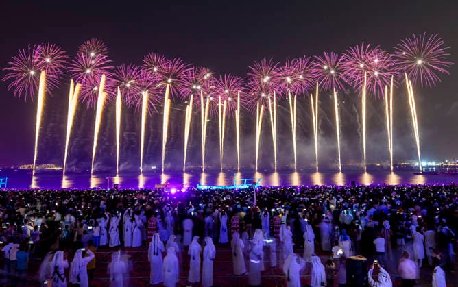 May 27, 2026, Doha, Qatar: Fireworks seen displayed during Eid al-Adha celebrations marking the first day of the Muslim festival of Eid al-Adha at Katara Cultural Village. Muslims around the world celebrate Eid al-Adha, one of Islams most important holidays, which commemorates Prophet Abrahams willingness to sacrifice his son in obedience to God Doha Qatar - ZUMAs197 20260527_aaa_s197_098 Copyright: xNoushadxVariyattiyakkalx