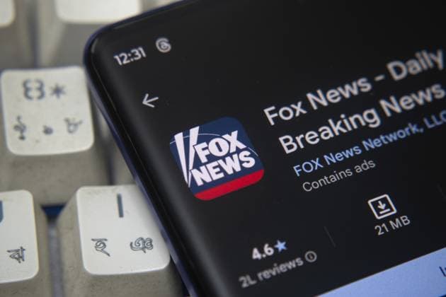 Dhaka, Bangladesh, 26. Dezember 2025: Logo des Nachrichtensenders Fox News auf einem Handybildschirm Dhaka, Bangladesch, 26. Dezember 2025: Logo des Nachrichtensenders Fox News auf einem Handybildschirm Copyright: imageBROKER Md.MamunxMiah ibliqx17841235.jpg