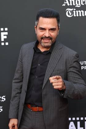 HOLLYWOOD, CALIFORNIA - MAY 27: Manny Perez at the 25th Edition of The Los Angeles Latino International Film Festival - Opening Night at TCL Chinese Theatre on May 27, 2026 in Hollywood, California. Copyright: xAdMediax xMediaPunchx