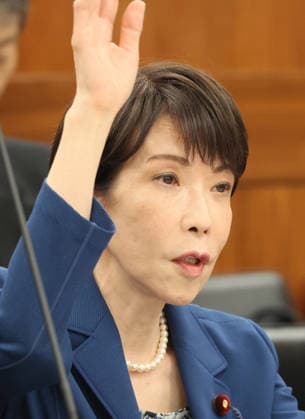 May 28, 2026, Tokyo, Japan - Japanese Prime Minister Sanae Takaichi raises her hand to answer a question at Upper House s health committee session at the National Diet in Tokyo on Thursday, May 28, 2026. (photo by Yoshio Tsunoda AFLO)  aflo_332220053