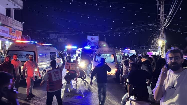 2 people killed and several trapped under the rubble after an Israeli airstrike in Lebanon SIDON, LEBANON - MAY 28: Search and rescue, firefighting and medical teams deployed at the area after an Israeli airstrike targeted a house in the southern city of Sidon, Lebanon, on May 28, 2026. According to reports, two people were killed in the attack while several others remain trapped under the rubble. Ahmad Kaddoura Anadolu Sidon Lebanon. Editorial use only. Please get in touch for any other usage.  Copyright: x2026xAnadoluxAhmadxKaddourax