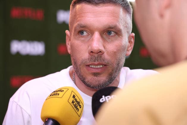 Lukas Podolski bei der Poldi Doku Netflix Serien Premiere am 27.05.2026 im Rheinenergiestadion in Koeln Lukas Podolski attends the premiere of the Poldi documentary series on Netflix on May 27, 2026 at Rheinenergiestadion in Cologne, Germany Poldi Netflix Serien Premiere in Koeln 