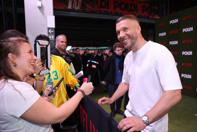 Lukas Podolski bei der Poldi Doku Netflix Serien Premiere am 27.05.2026 im Rheinenergiestadion in Koeln Lukas Podolski attends the premiere of the Poldi documentary series on Netflix on May 27, 2026 at Rheinenergiestadion in Cologne, Germany Poldi Netflix Serien Premiere in Koeln 