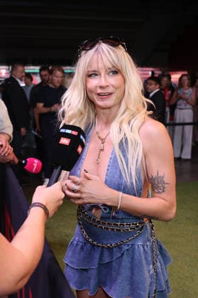 Mia Julia Brueckner bei der Poldi Doku Netflix Serien Premiere am 27.05.2026 in Koeln Mia Julia Brueckner attends the premiere of the Poldi documentary series on Netflix on May 27, 2026 at Rheinenergiestadion in Cologne, Germany Poldi Netflix Serien Premiere in Koeln 